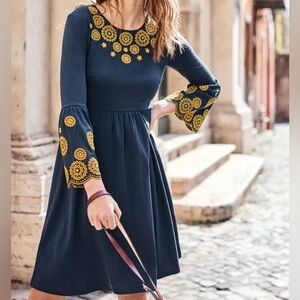 BODEN Brand Emilia Style Navy & Yellow Embroidery Dress Size 6R Bell Sleeves
